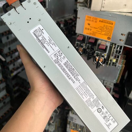售前询价议价！IBM 5603 P740 P720 伺服器电源 74Y86