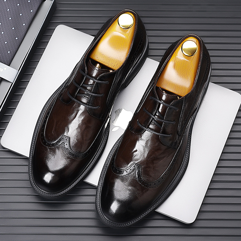 头层羊皮新款男鞋商务休闲英伦风轻奢时尚百搭布洛克雕花男皮鞋
