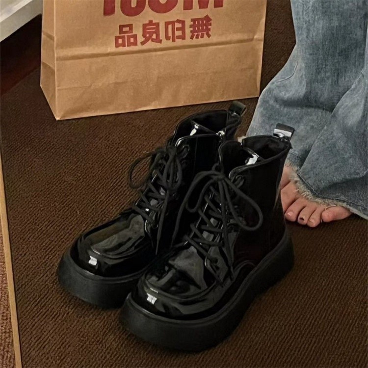 棕色马丁靴女春秋季厚底短靴丑萌大头烟筒靴小个子增高黑色瘦瘦