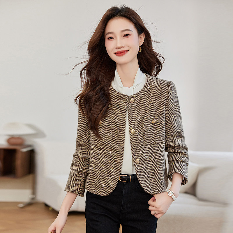 秋冬短款小香风毛呢外套女显瘦