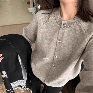 复古灰色毛衣开衫女春秋季羊毛衫薄款外套格纹纽扣设计感宽松上衣