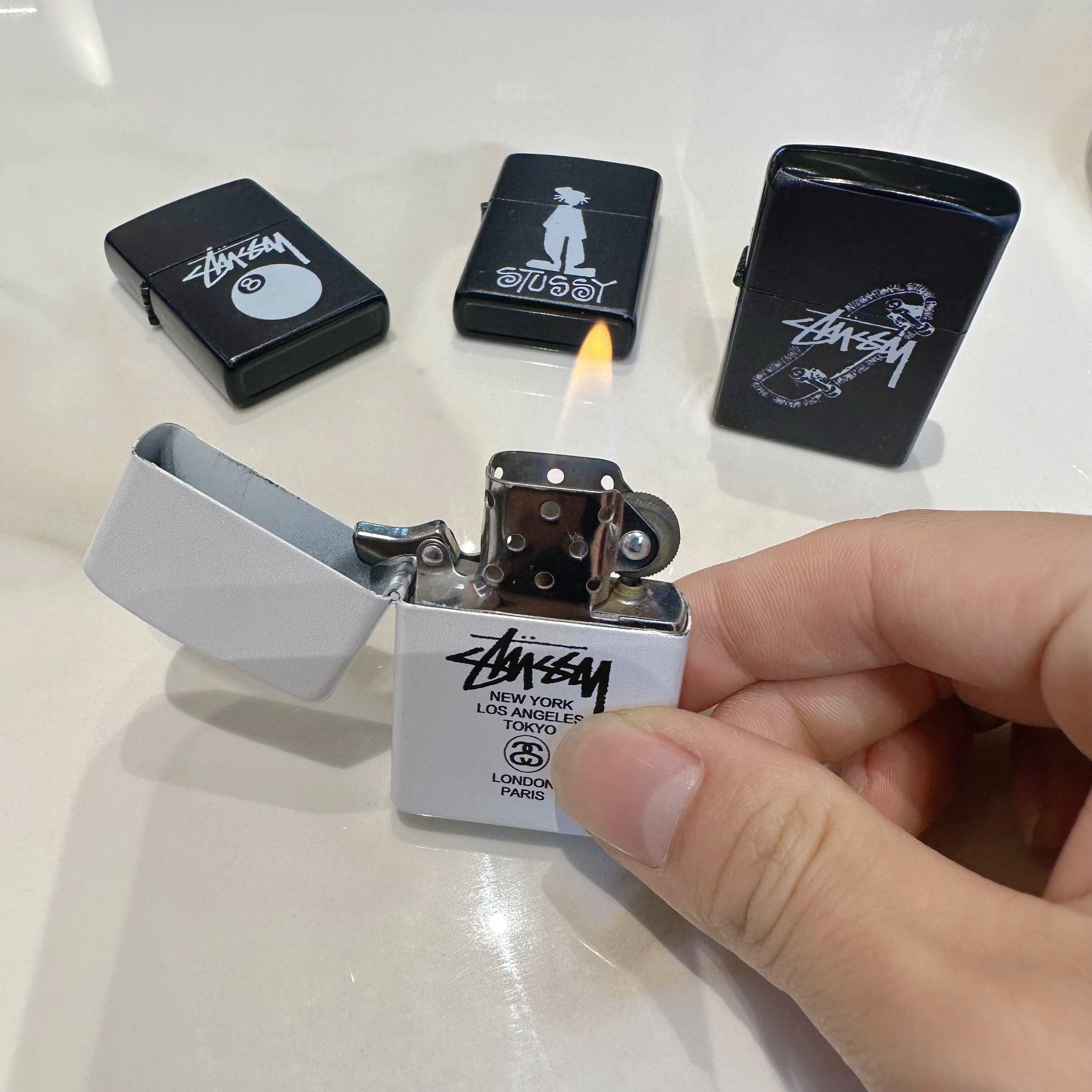 斯图西煤油打火机美式街头潮玩抖音爆款高颜值煤油翻盖送男友礼物