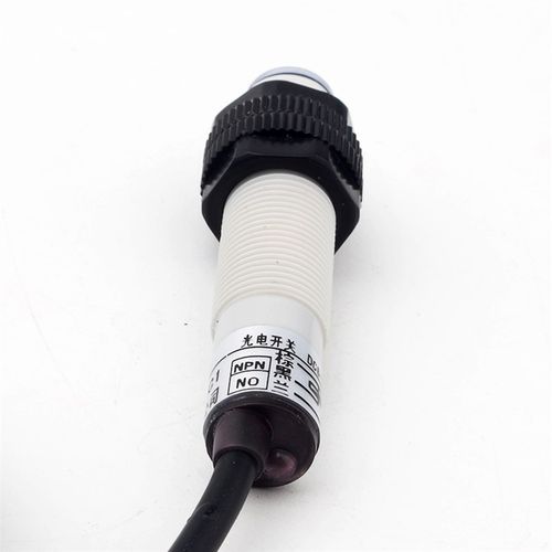 M12红外线感应光电开关E3F1-DS5C4塑料管漫反射式传感器NPN常开C1