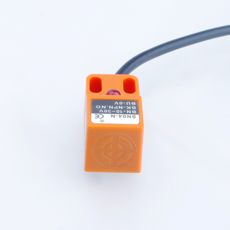优质金属接近开关三线 SN04-N SN04-P接近开关传感器SN04-N2