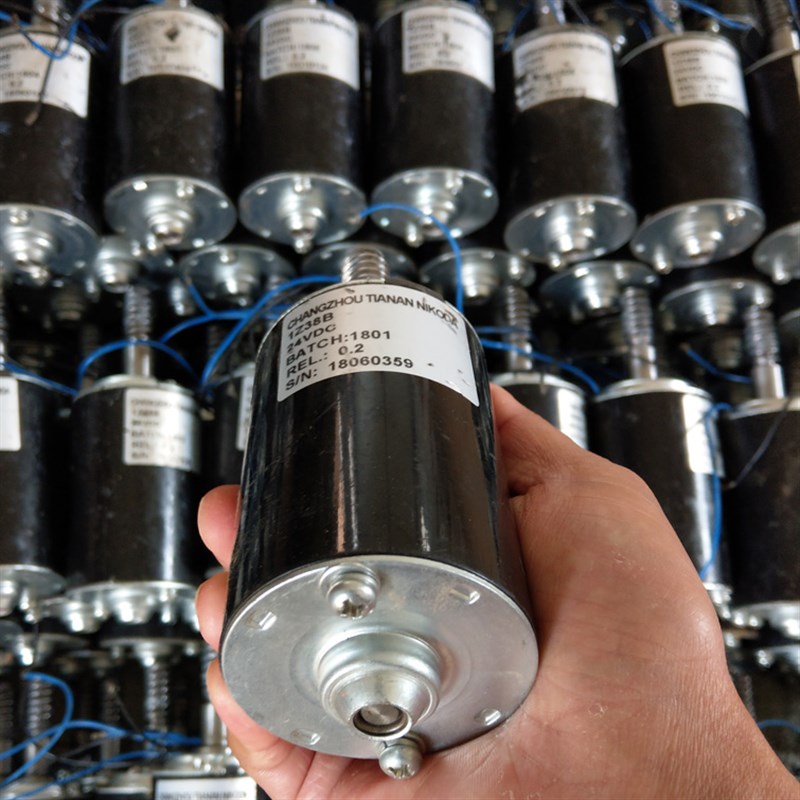 12V24V直流马达马达主轴减速电机改装2000转左右有刷永磁长轴丝轴