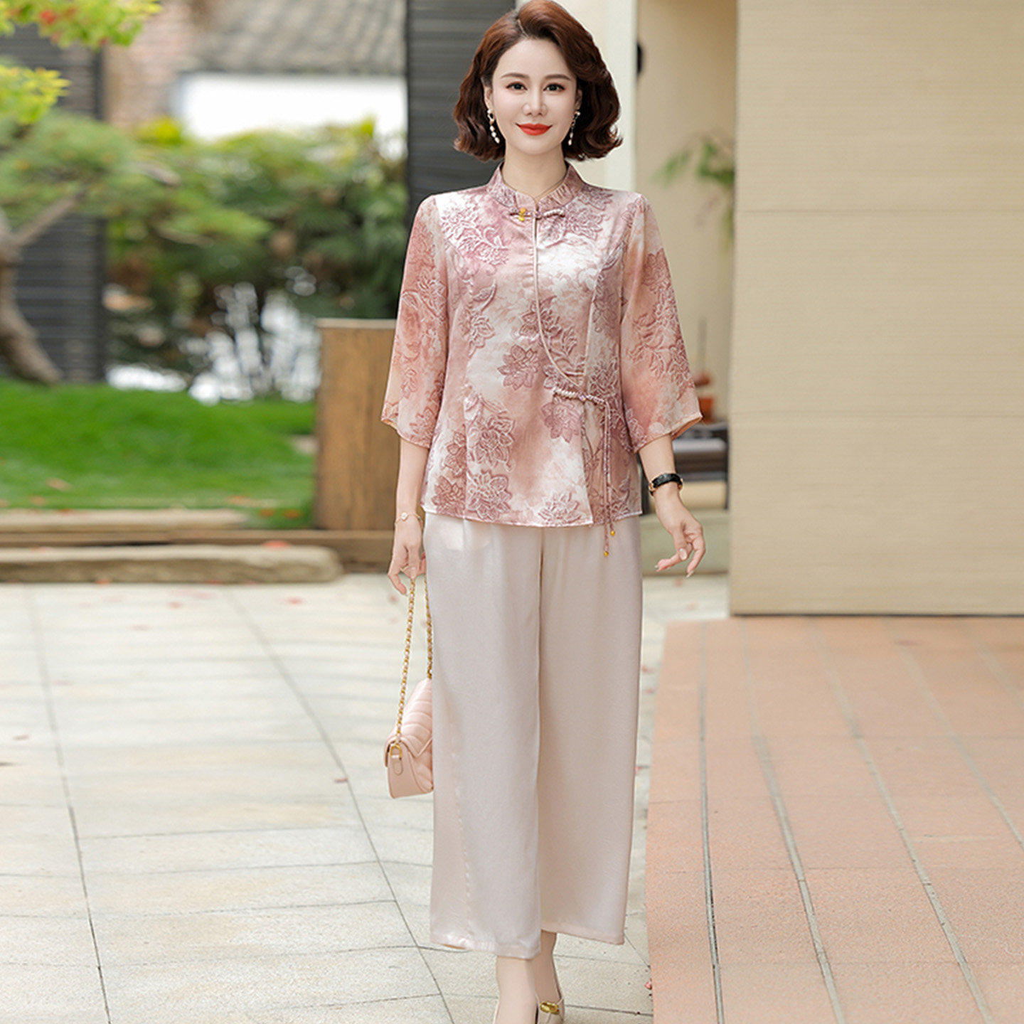 新中式妈妈春夏套装国风桑蚕丝衬衫女新款中老年春秋七分袖上衣女