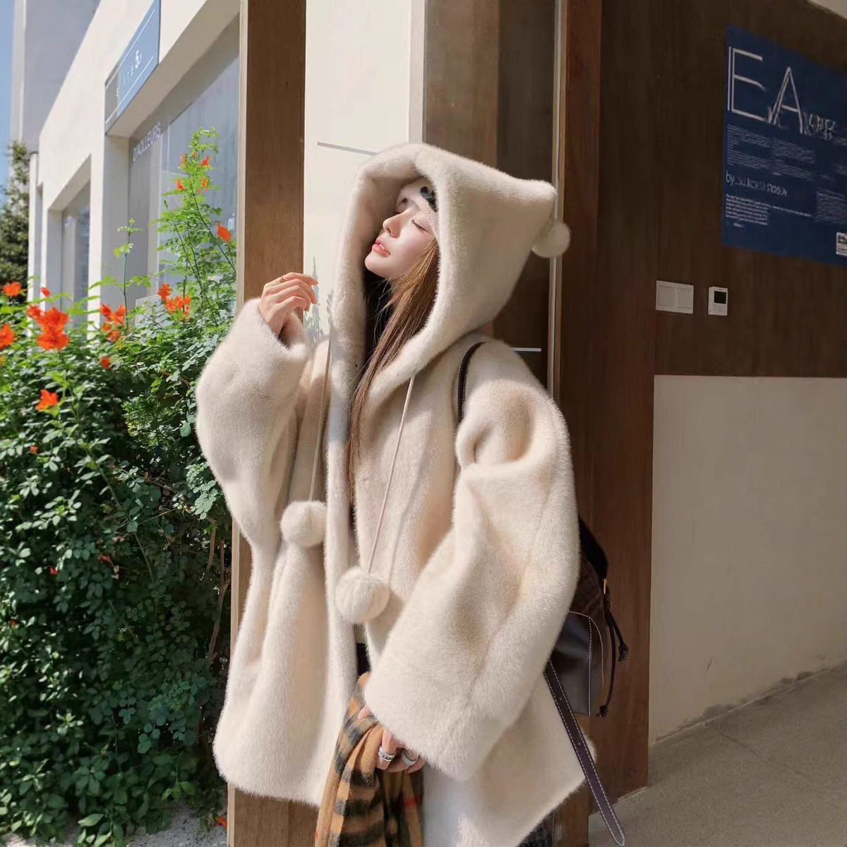 2025冬季新款皮草外套女连帽加厚女巫中长款仿水貂皮毛一体外套女,女装/女士精品,皮草,淘宝优惠券,粉丝福利购,淘宝优惠卷