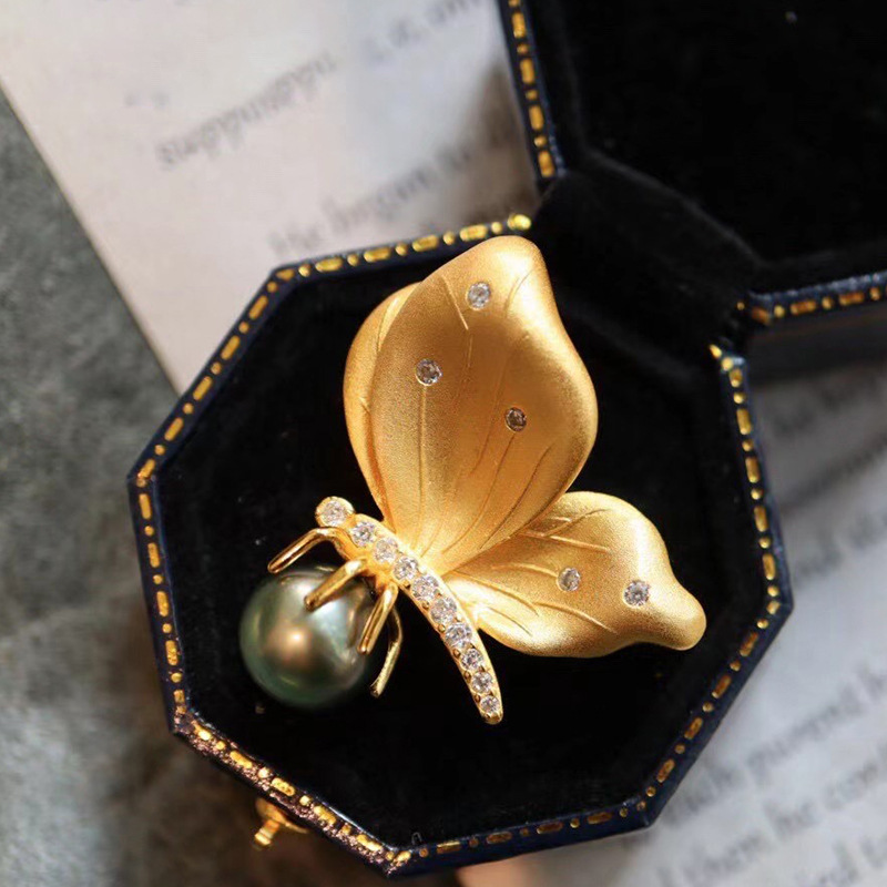 S925银镀金蝴蝶珍珠胸针