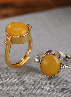 复古国风仿天然鸡油黄琥珀戒指