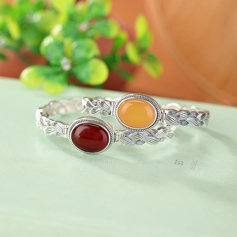 S925纯银蜜蜡血珀复古做旧编织麻花蛋面手镯气质高级银手链