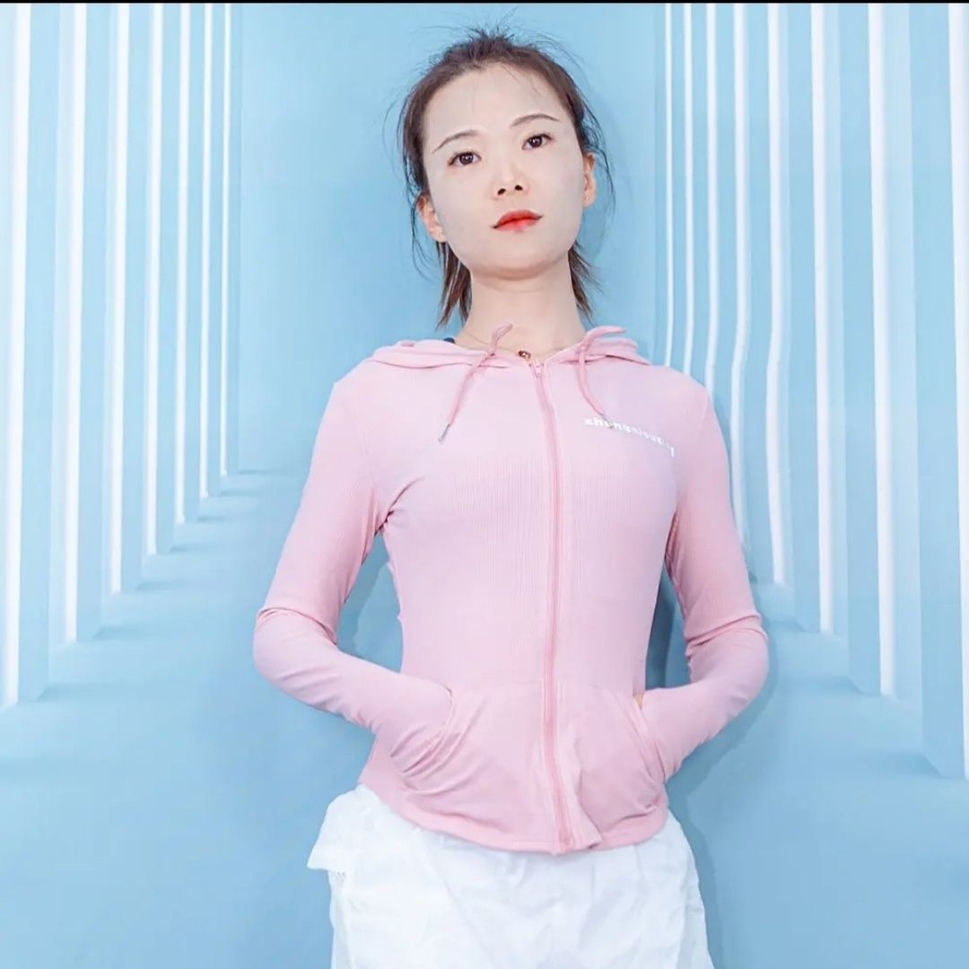 张妮塑形新款瑜伽服开衫带帽连帽拉链修身健身服