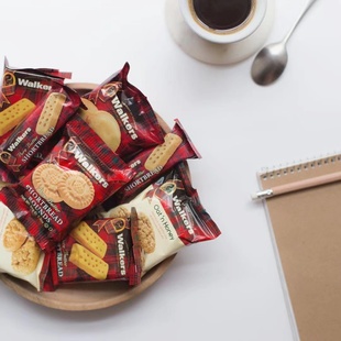 现货Walkers英国沃尔克斯40g24包独立包装方便黄油巧克力酥性饼干