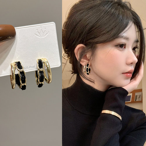 金属丝绒双C耳环复古港风