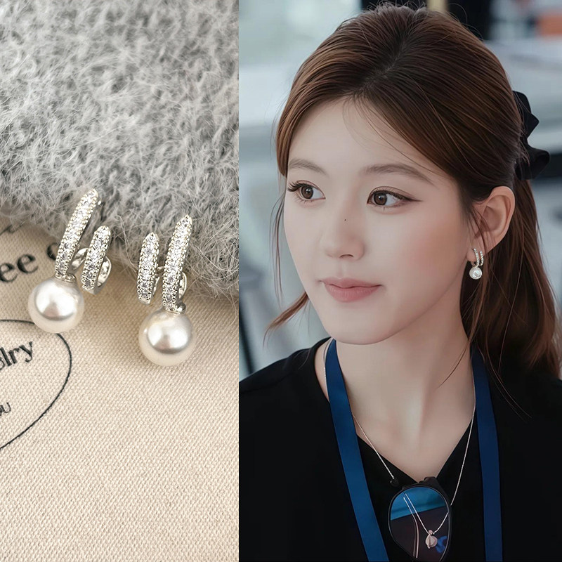 银色珍珠款耳环女2026新款爆款耳坠高级感耳钉超好看独特漂亮耳饰