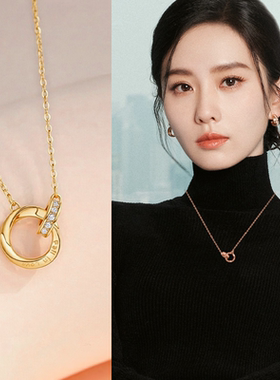 金色双环吊坠项链女2026新款小众秋冬锁骨链轻奢高级感气质毛衣链