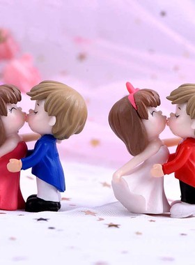 微景观造景小人装饰创意摄影手工小摆件可爱结婚亲嘴情侣蛋糕装饰