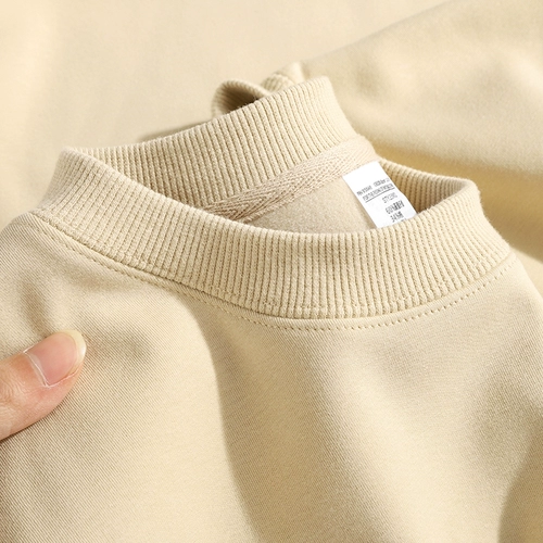 Бархатный зимний цветной удерживающий тепло свитшот