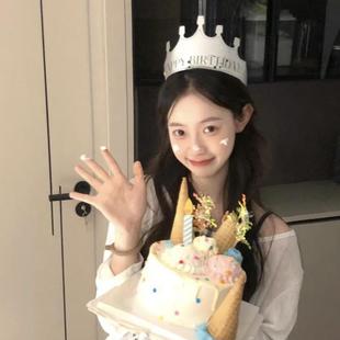 ins银色生日派对帽子纸帽拍照道具心闪粉亮面简约氛围小红书