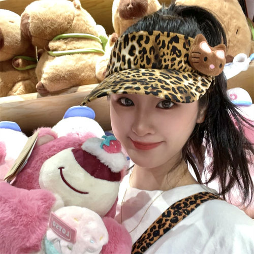 千禧辣妹kt猫豹纹空顶帽