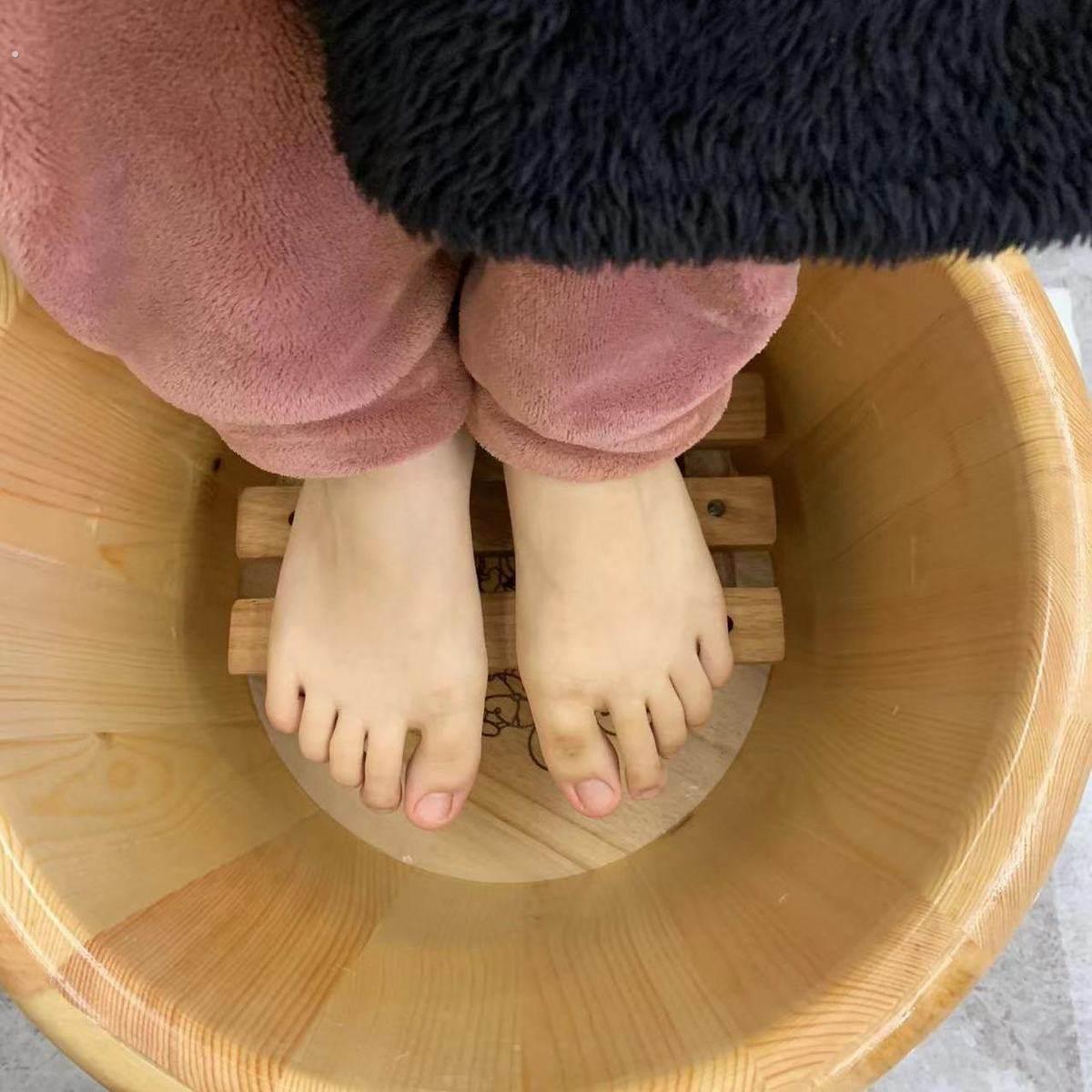 泡脚凳子熏蒸木桶洗脚桶专用架搁脚凳小木凳脚踏足浴桶防滑按摩凳