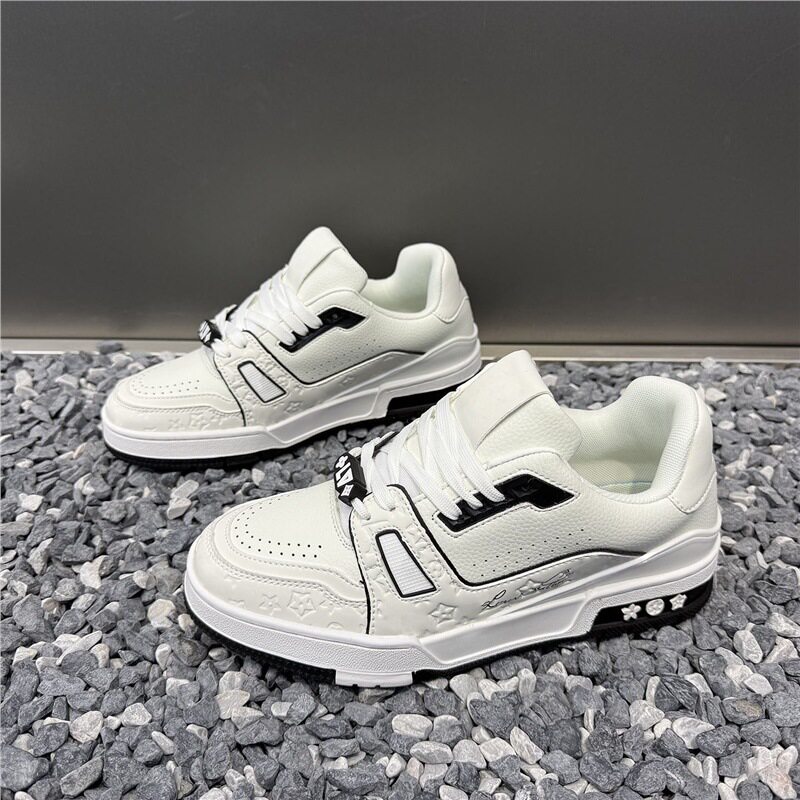 男鞋2025秋季新款休闲鞋大码防滑运动鞋情侣百搭轻便透气男款板鞋