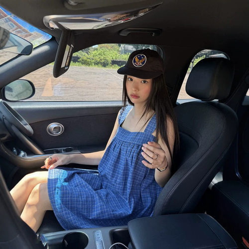 格子方领荷叶边A字显瘦连衣裙女