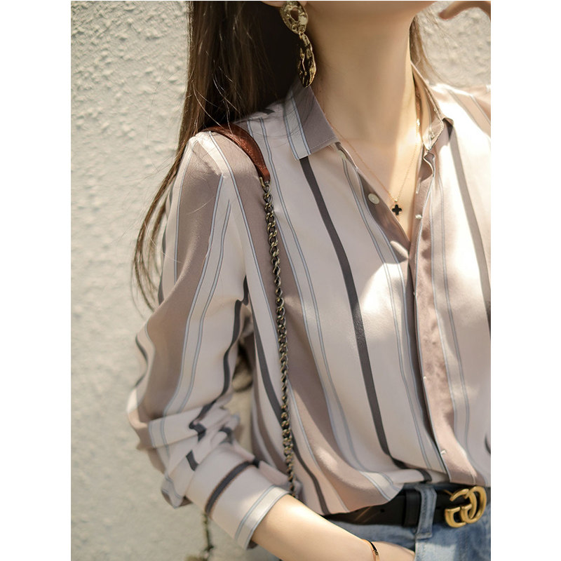 条纹衬衫女设计感小众春秋韩版复古百搭长袖上衣雪纺休闲宽松衬衣
