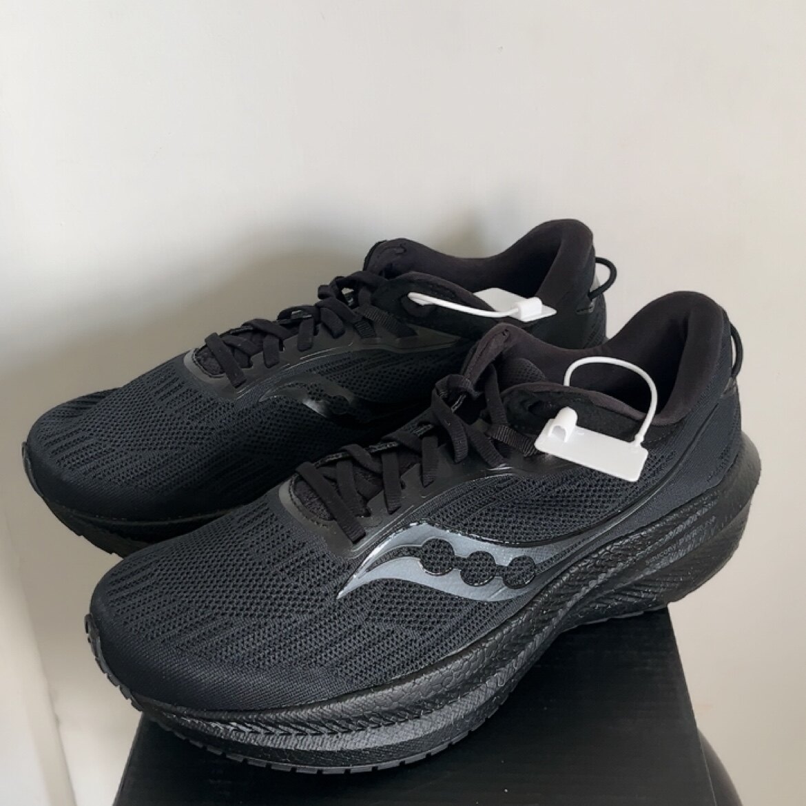 Saucony/索康尼 胜利21 S20882-12 M广东BB仓下单请看详情页C