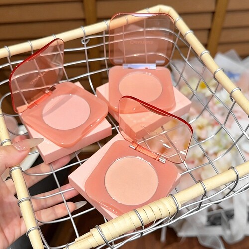 爱上烘培腮红是我宿命！Color Fans柔雾烘培裸妆水润裸粉色氛围感