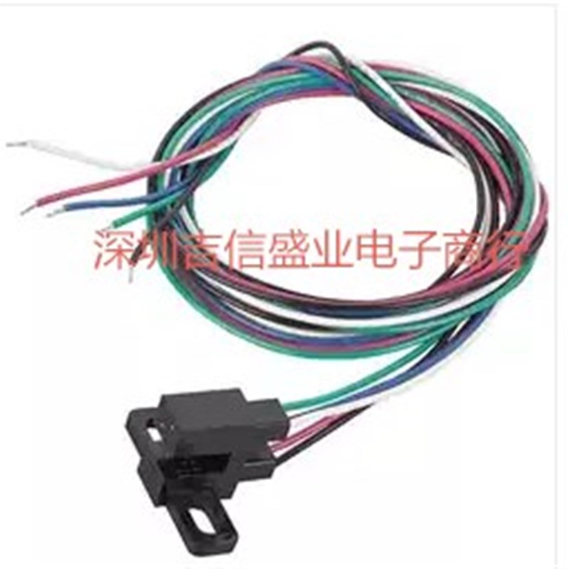 OPB933W55Z 光电开关/光学传感器  3.18mm
