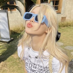 复古蓝色大框方形墨镜女款2025新款多巴胺大脸彩色太阳眼镜高级感