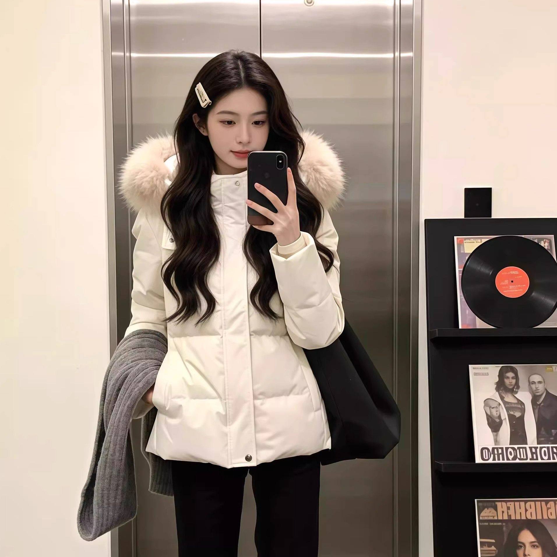 2025年新款收腰设计棉服棉衣女款大毛领连帽加厚修身显瘦冬季外套