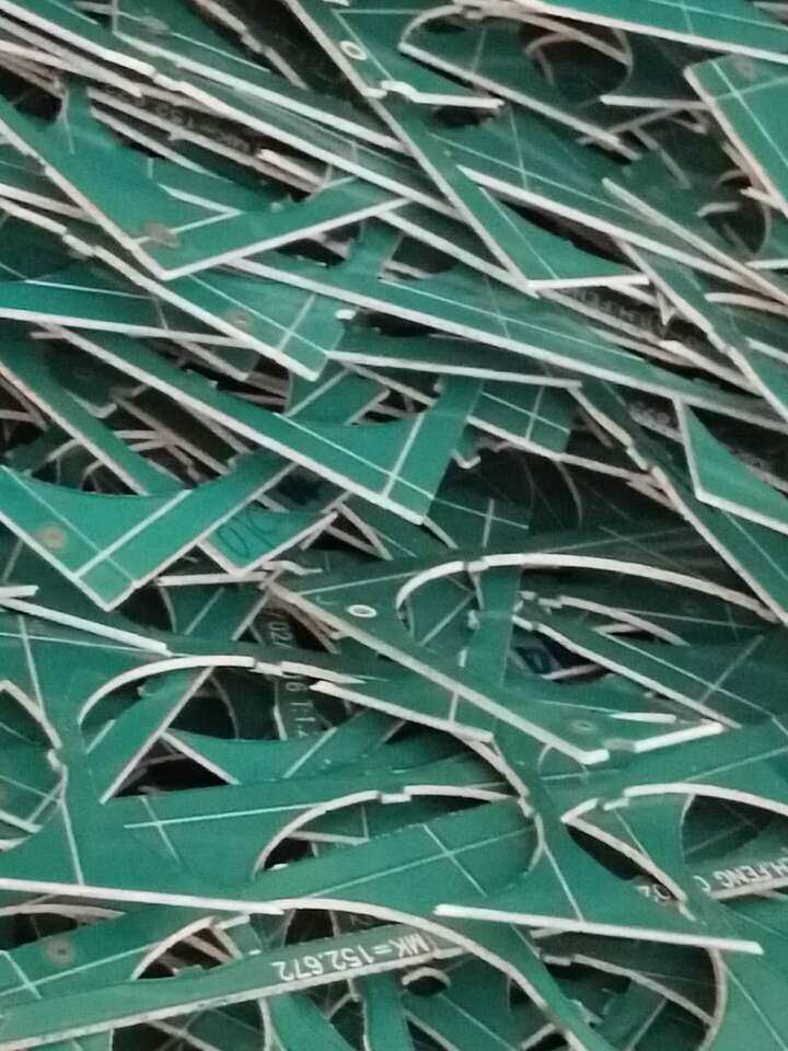 3月18日郴州市废PCB板及废弃包装桶等边角废料一批网络拍卖公告