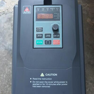 ALPHA6000-37R5PB 变频器 7.5kw 电机调速工控设备议价维修