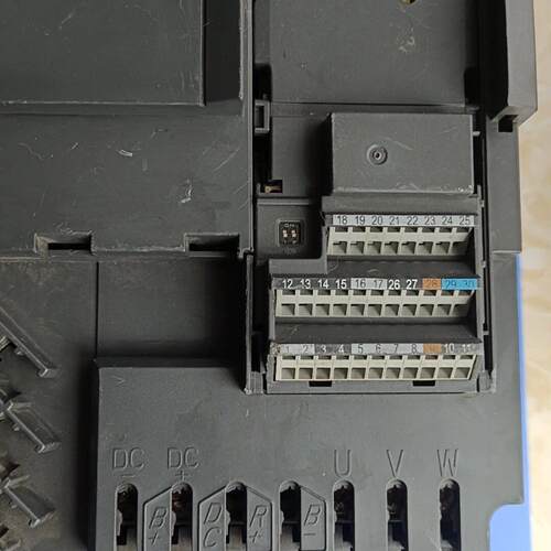 6SE6430-2UD31 变频器 15kw 工控自动化配件议价维修