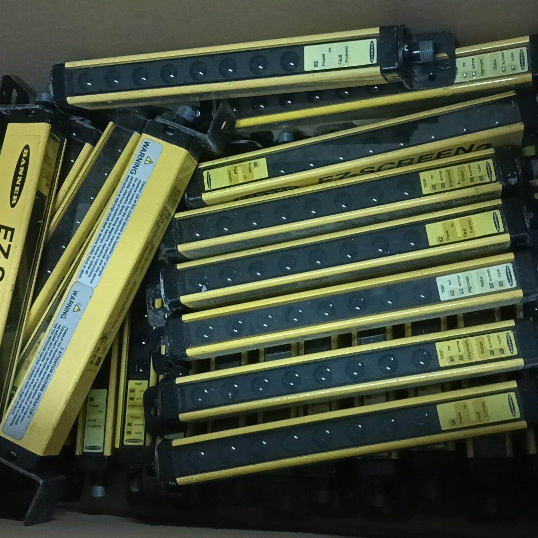 LS2E30-150Q8 LS2TR30-150Q8 BANNER邦纳安全光栅议价维修