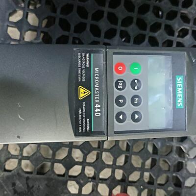 6SE6440-2UD21-5AA1 变频器 MICROMASTER440 调速装置议价维修