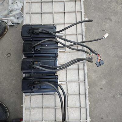 APM-SBN04ADK-9-LU04 LS伺服电机 400w 工控自动化配件议价维修