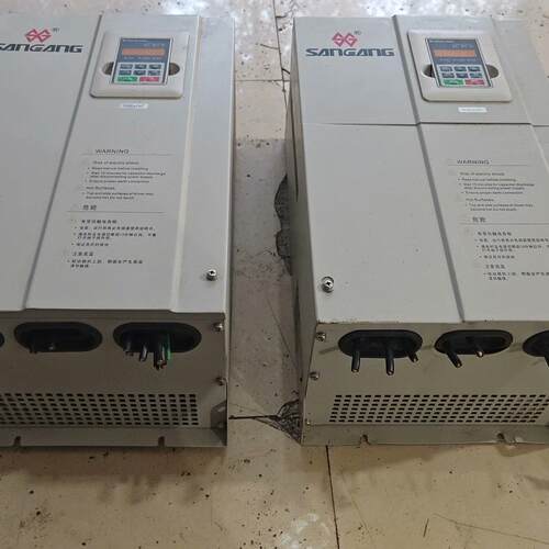 SG30L-4T30T-1B SANGANG变频器 工业工控调速设备议价维修