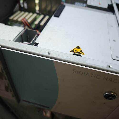 6ES7643-7 PC840V2 机架工控PC 工业自动化控制设备议价维修