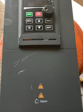VM1000B-4T7R5GB 三晶变频器 7.5kw 工业调速装置议价维修
