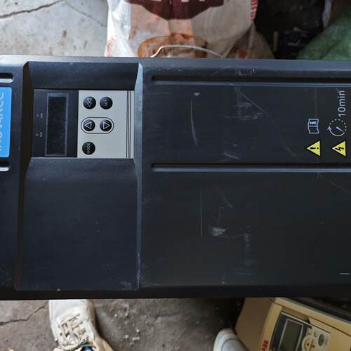 IS650PT045IUX-C 汇川变频器 22KW 380V 工控调速设备议价维修