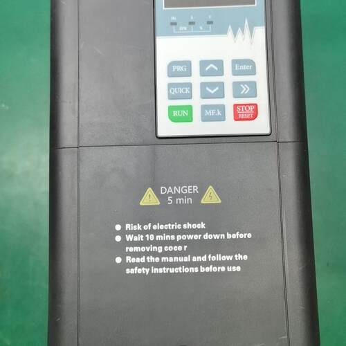 ZF900C-011 变频器 ZFENG珠峰 11KW 15KW 调速装置议价维修