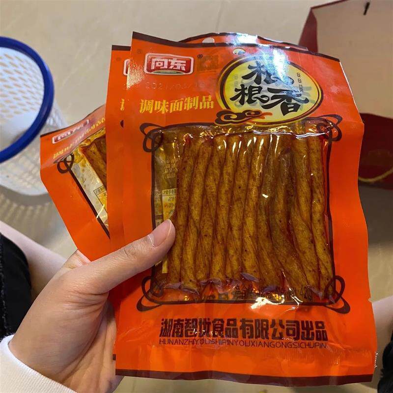 促销百汇香根根香辣条36克原向东辣条味香辣牛筋素鸡筋湖南特产