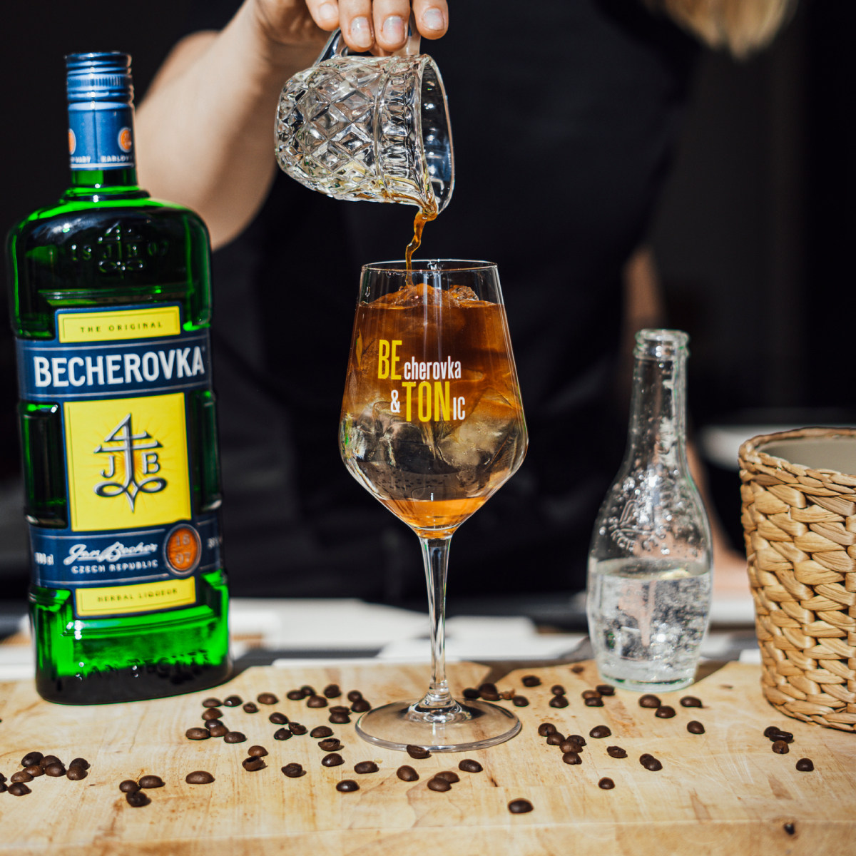 捷克原装进口BECHERVOKA/贝赫洛夫卡冰爵利口酒杰克洋酒鸡尾酒