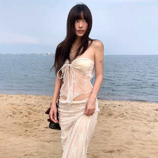 WEIRD PUSS 悠闲海滨时光网纱拼接透视抹胸背心女 修身半身裙套装