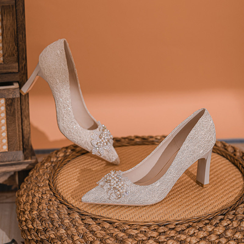 新娘婚鞋新款浅口尖头不累脚粗跟秀禾单鞋女水晶鞋主婚纱高跟,女鞋,婚鞋,淘宝优惠券,粉丝福利购,淘宝优惠卷
