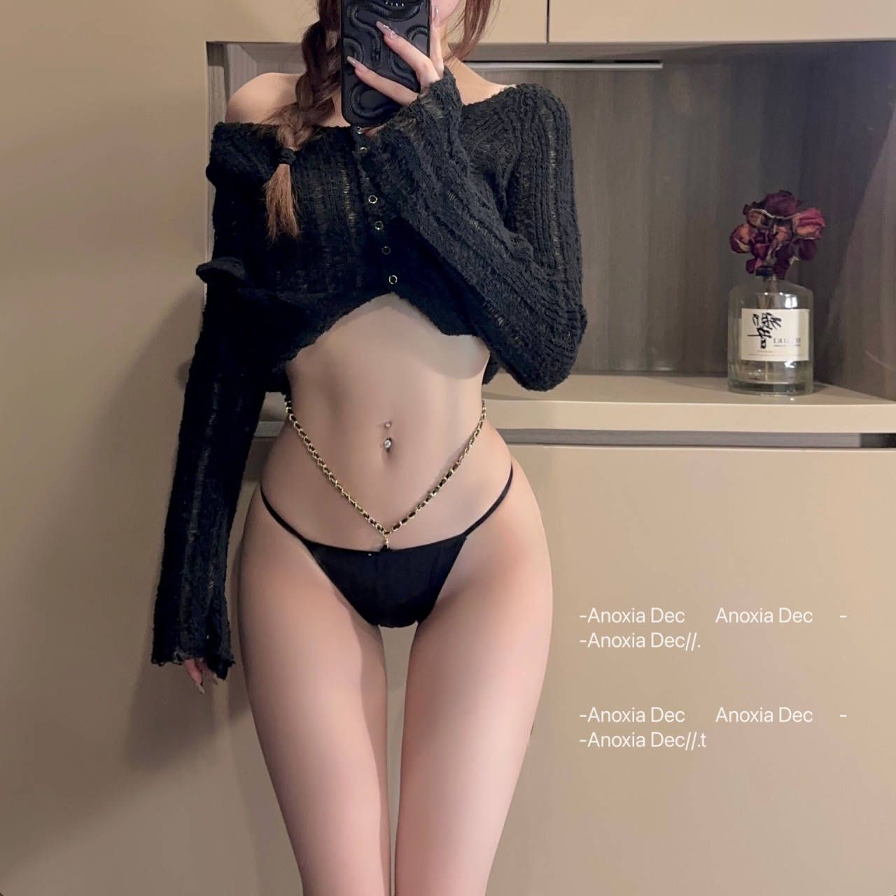 高腰显臀黑色无痕丁字裤女内