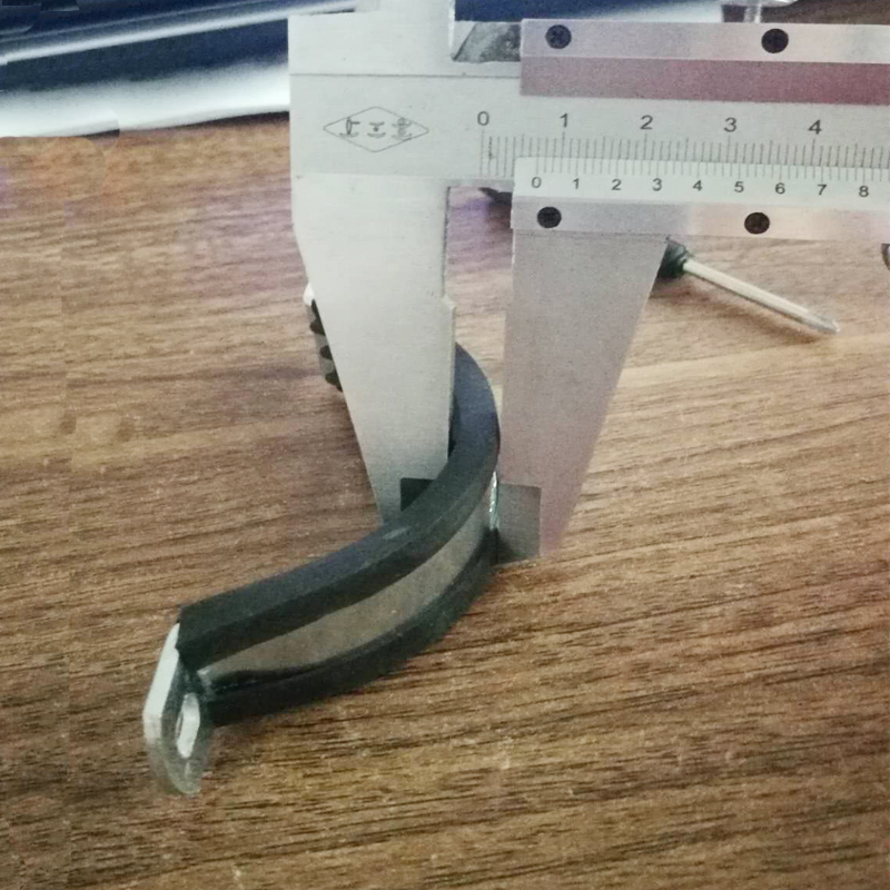 重型铁镀锌带胶管卡 固定管夹加厚PVC管箍 PPR给水吊卡抱箍固定卡