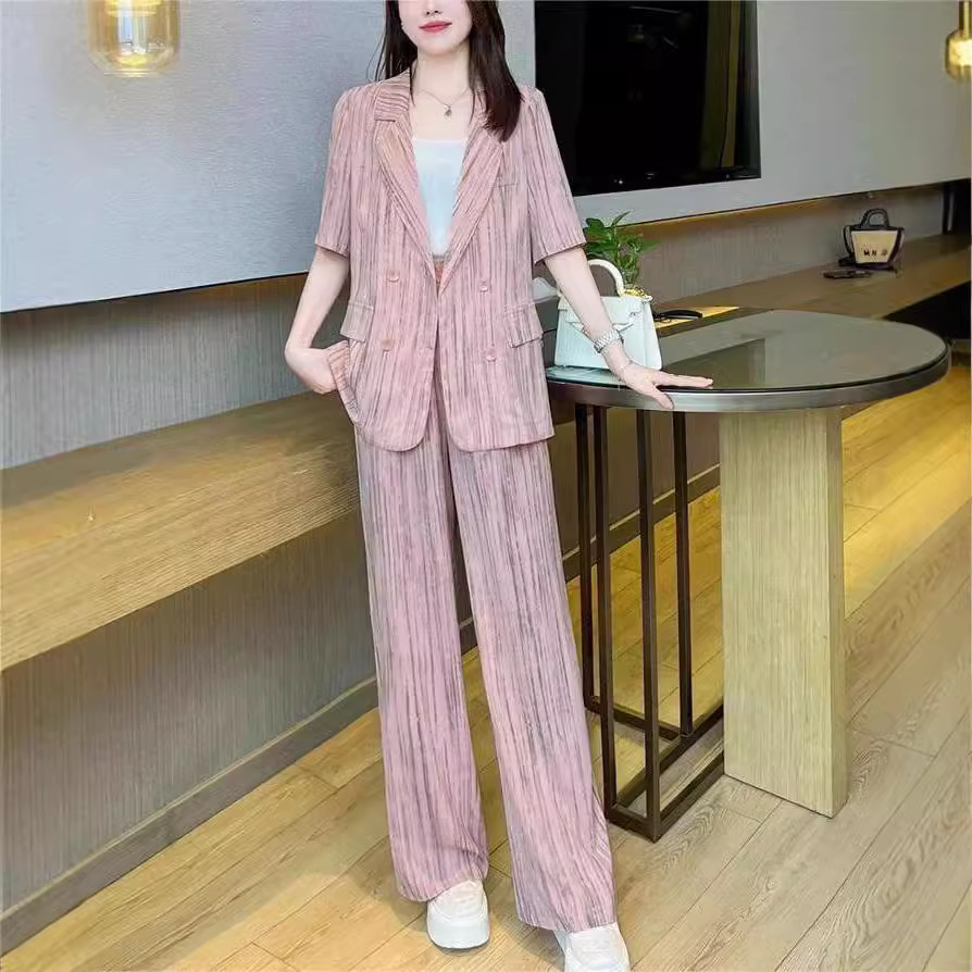 大码女装时尚套装女夏季新款洋气显瘦薄款西服高腰阔腿裤两件套